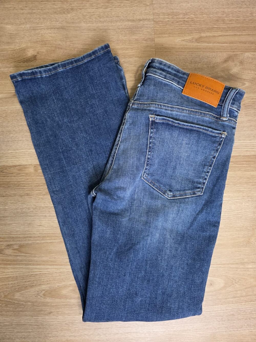 Lucky Brand Sweet Boot Jeans Women's Size 10/30 Blue Stretch Bootcut